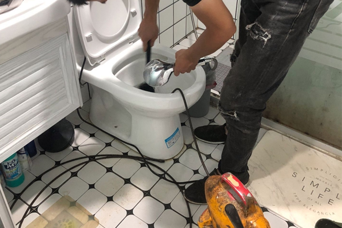 大朗镇疏通下水道